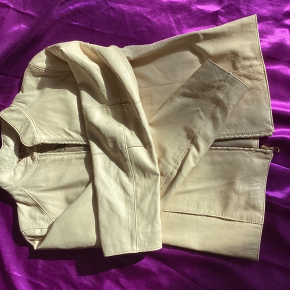 Wilsons Leather Jacket - Picture 6 of 8